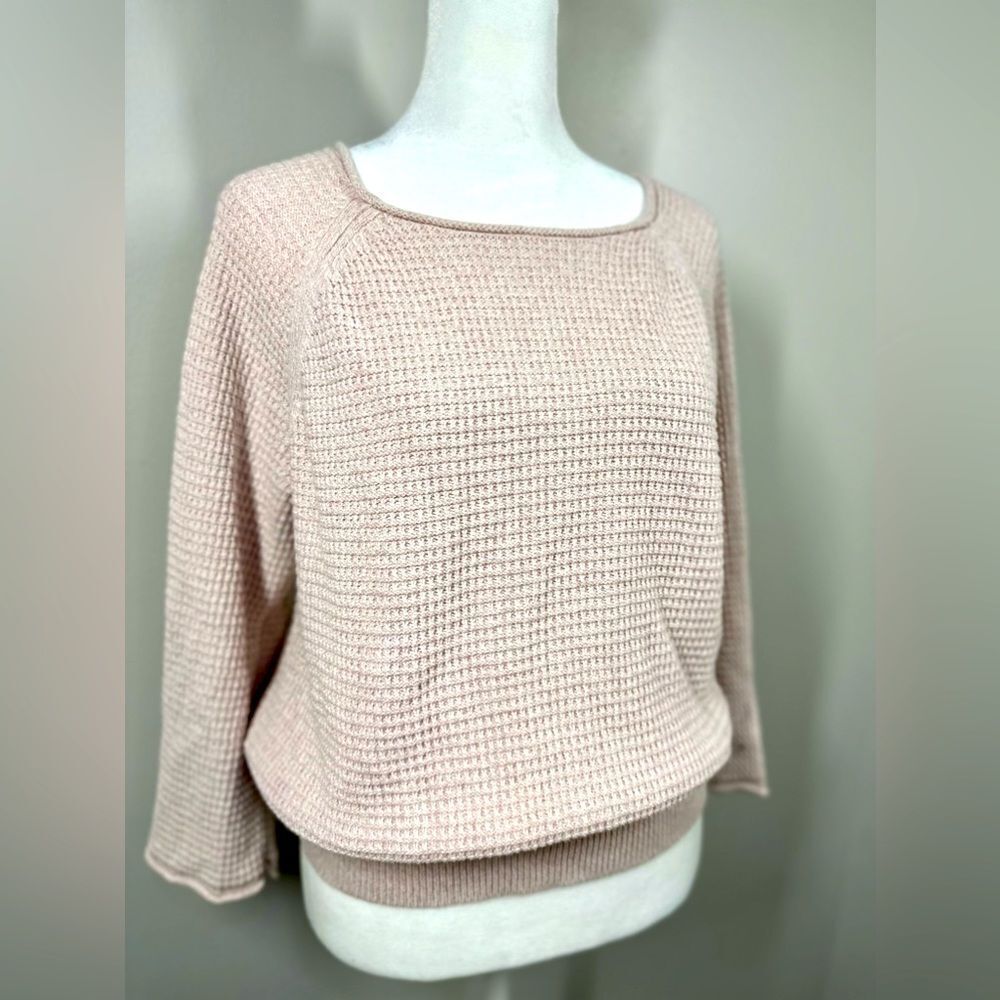 Cute Ann Taylor Factory light pink sweater